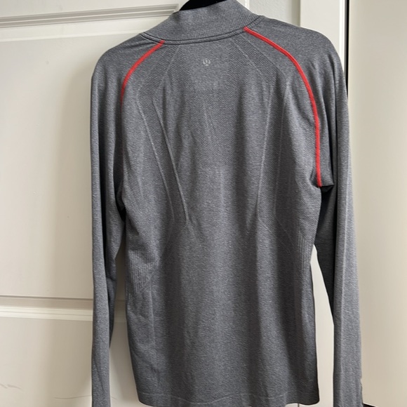 Lululemon half zip high neck, long sleeve - Picture 3 of 7